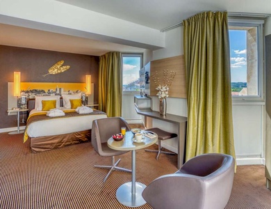 Offre spéciale : Pied à terre idéal dans la ville historique d'Avignon - 4*