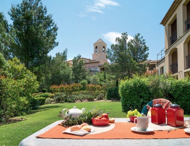 Village Pont Royal en Provence