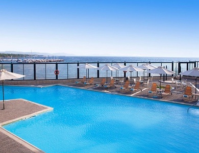 Hôtel Ramada Attica Riviera 5*