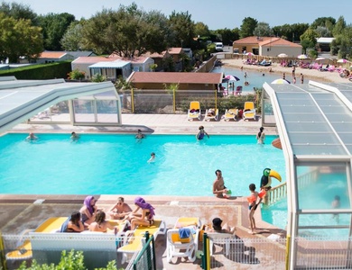 Flower Camping Le Petit Paris, 4*