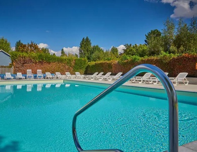 Camping Les Fontaines, 3*