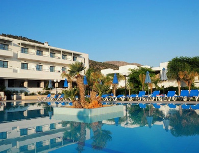 Viersterrenhotel Kyknos Beach