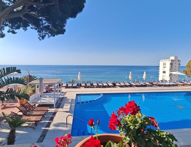 Hôtel Roger de Flor by Seleqtta 4* - Lloret de Mar