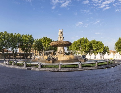 Vacances dans le centre d'Aix-en-Provence en chambre avec terrasse - 4*