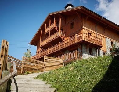 Résidence CGH & SPA Les Chalets du Soleil Authentique 4*