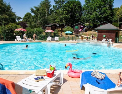 Camping de Tauves, 3*