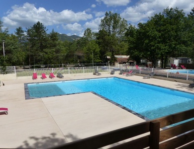 Camping la Pinède, 4*