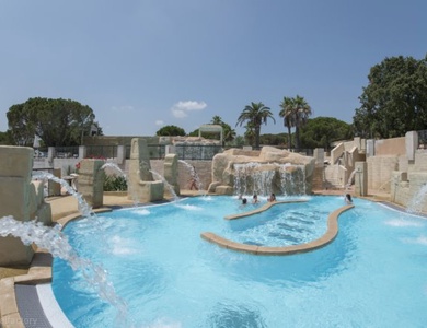 Camping Les Cigales 4*