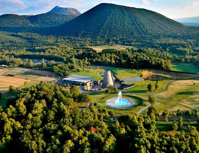 Vivez une expérience unique à Vulcania en Auvergne 4* + Petit-déjeuner