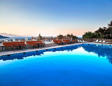 Hôtel Elpida Village Hôtel 4*