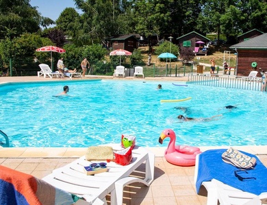 Camping de Tauves, 3*
