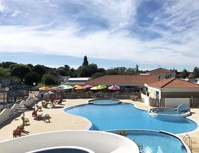 Camping Les Aventuriers de la Calypso, 4*
