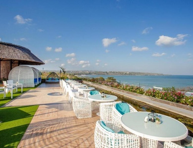 Jimbaran Bay Beach Resort 4*