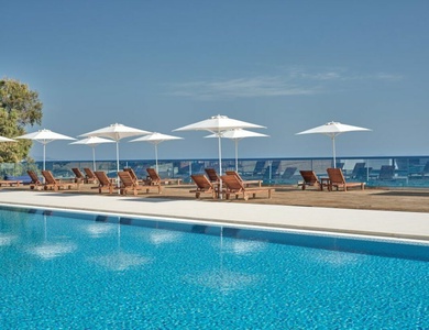Hôtel Cavo Orient Beach Hotel 4*