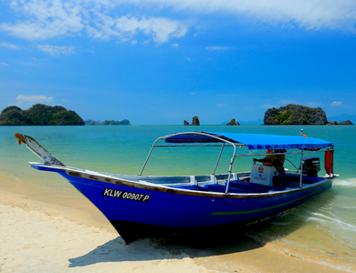 De Kuala aux sables de Langkawi 4*