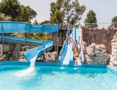 Camping Les Pins 4*