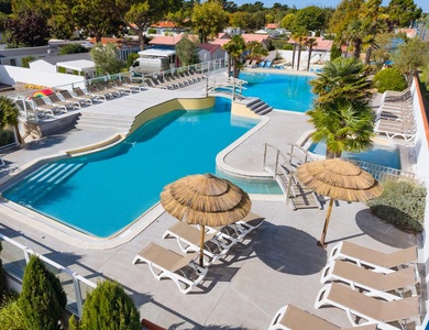 Camping L'Abri des Pins, 4*