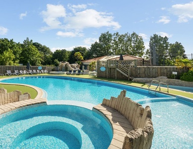 Camping La Grand Métairie - Camping Paradis, 4*