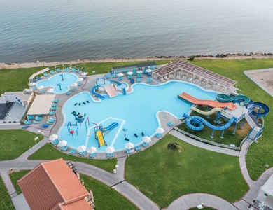 Hôtel White Olive Marine Aquapark 4*