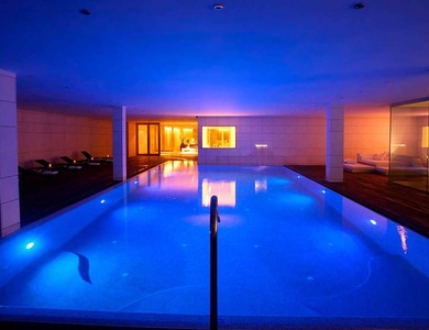 Détente dans un hôtel golf de luxe 5*