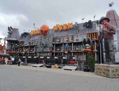 Movie Park Germany et séjour détente avec diner - 4*