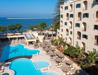 Hôtel Hopps 4*