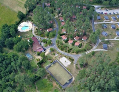 Camping Domaine des Grands Pins, 4*