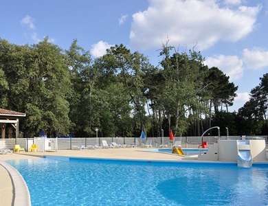 Camping Val de l'eyre, 4*