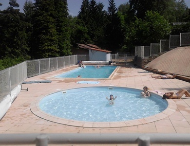Camping les Chelles, 3*