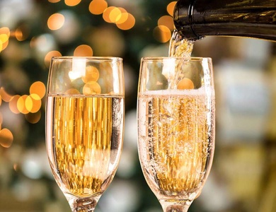 Weekend en amoureux avec champagne et accès Spa en suite à Dinan - 3*