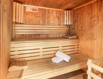 Escapade romantique avec sauna et départ tardif à Bouc Bel Air - 4*