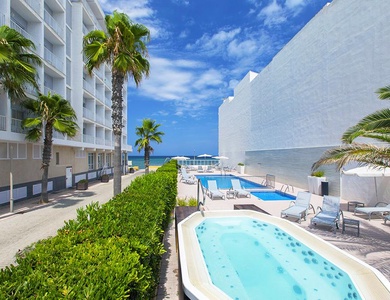 Hôtel JS Miramar 3*