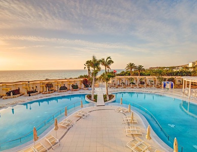 Hôtel SBH Monica Beach Resort By Ovoyages 4*