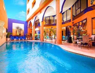 Hôtel Les Trois Palmiers 3*