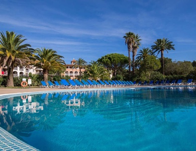 Prenez des vacances face à la Méditerranée entre Sainte-Maxime et Port Grimaud - 4*
