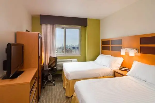 Hôtel Holiday Inn Express Times Square 3*