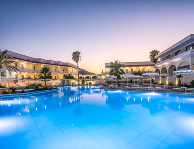 Hôtel Niriides Beach Hotel 4*