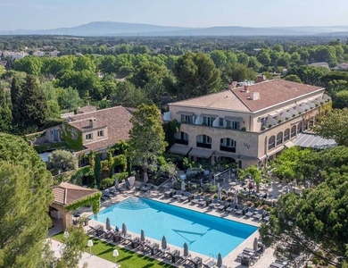 Séjour luxe et détente près de Saint Rémy de Provence - 5*