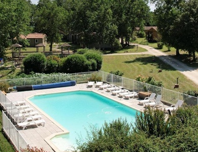 Camping Les Chalets de Dordogne, 3*