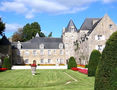 Escapade dans un manoir avec plateau de fruits de mer à 2,5kms de la plage de Kerleven - 3*