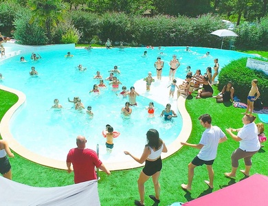 Camping Les Lacs de Courtes, 3*