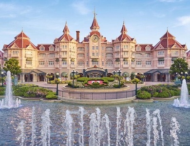 Disneyland® Hotel : Train + Hôtel + Billets