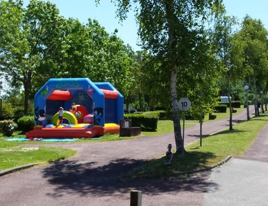 Camping Le Mont Joli Bois, 3*