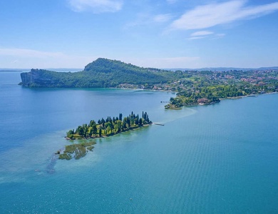Week-end de détente sur le lac de Garde avec spa, dégustation et réduction sur les massages - 4*