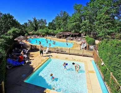 Camping Le Pech Charmant - Dordogne, 4*