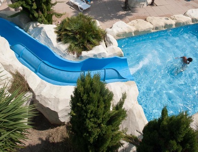 Camping L'Abri des Pins, 4*