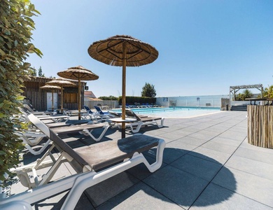 Camping Au Petit Port de l'Houmeau, 4*