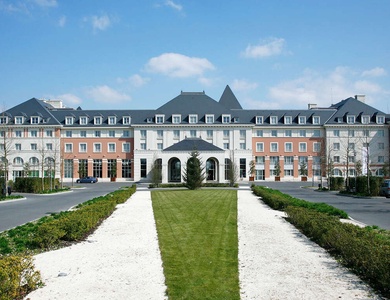 Vie de château en pleine nature avec accès au spa près de Disneyland Paris® - 4*