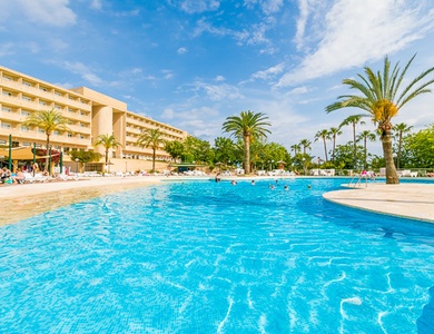 Hôtel Cala Romani 3*