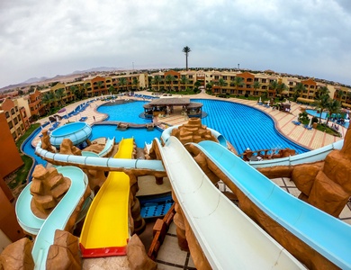Hôtel Regency Plaza Aqua Park & Spa 5*